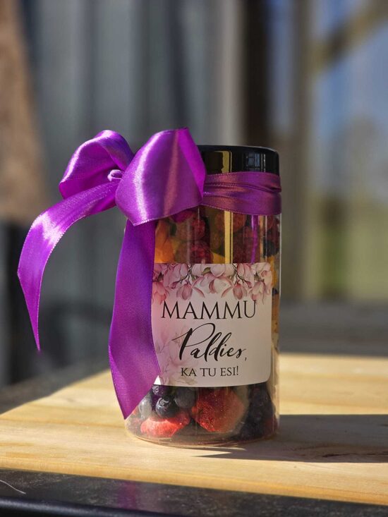 Dāvanu krispi ''Māmiņai''